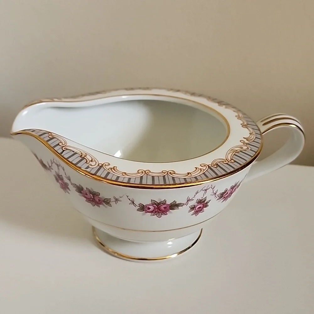 Vintage Noritake Ridgewood 5201 Fine Bone China Creamer Made In Japan